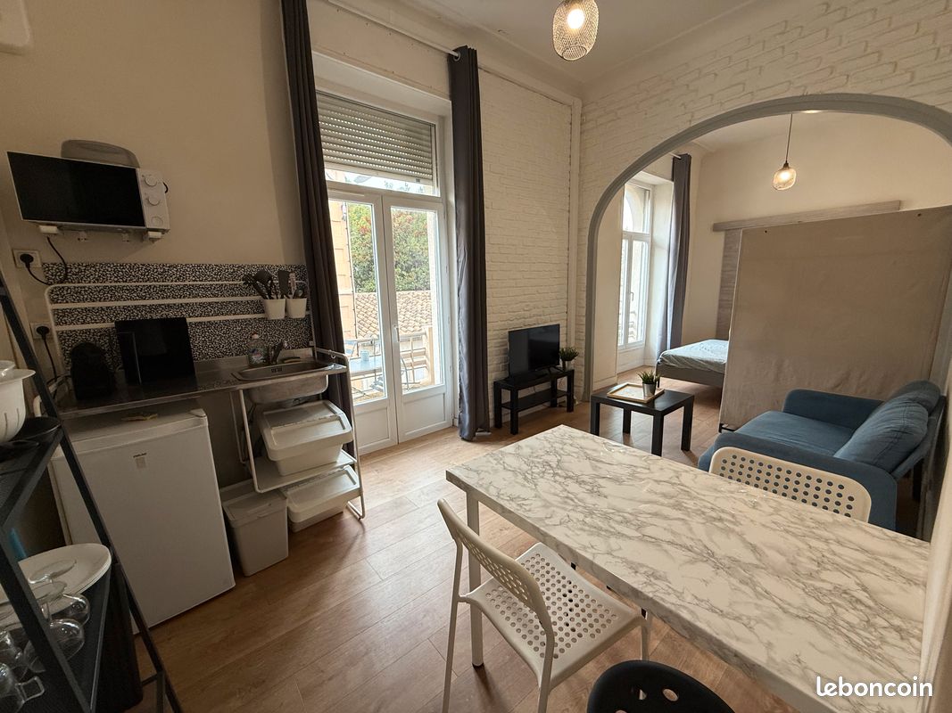 Appartement 1 pièce 25 m² · à Nîmes · 25 m² · 650 €