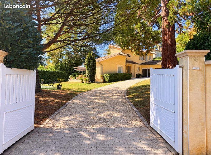 Maison 6 pièces 149 m² · à Saint-Cyr-au-Mont-d'Or · 149 m² · 950 000 €