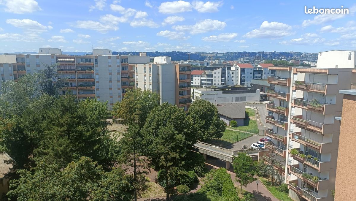 Maison 5 pièces 90 m² · à Lyon · 90 m² · 490 €