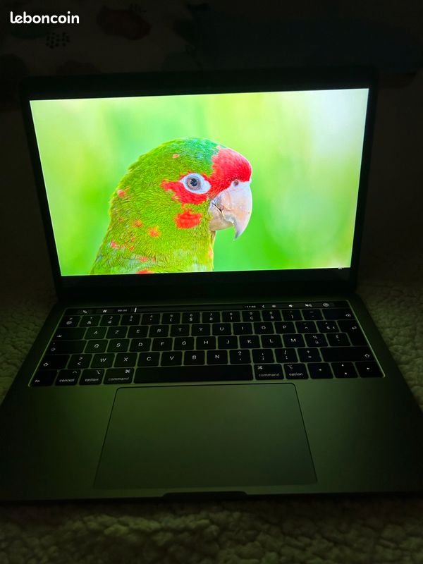 Macbook pro touch bar (image 6)