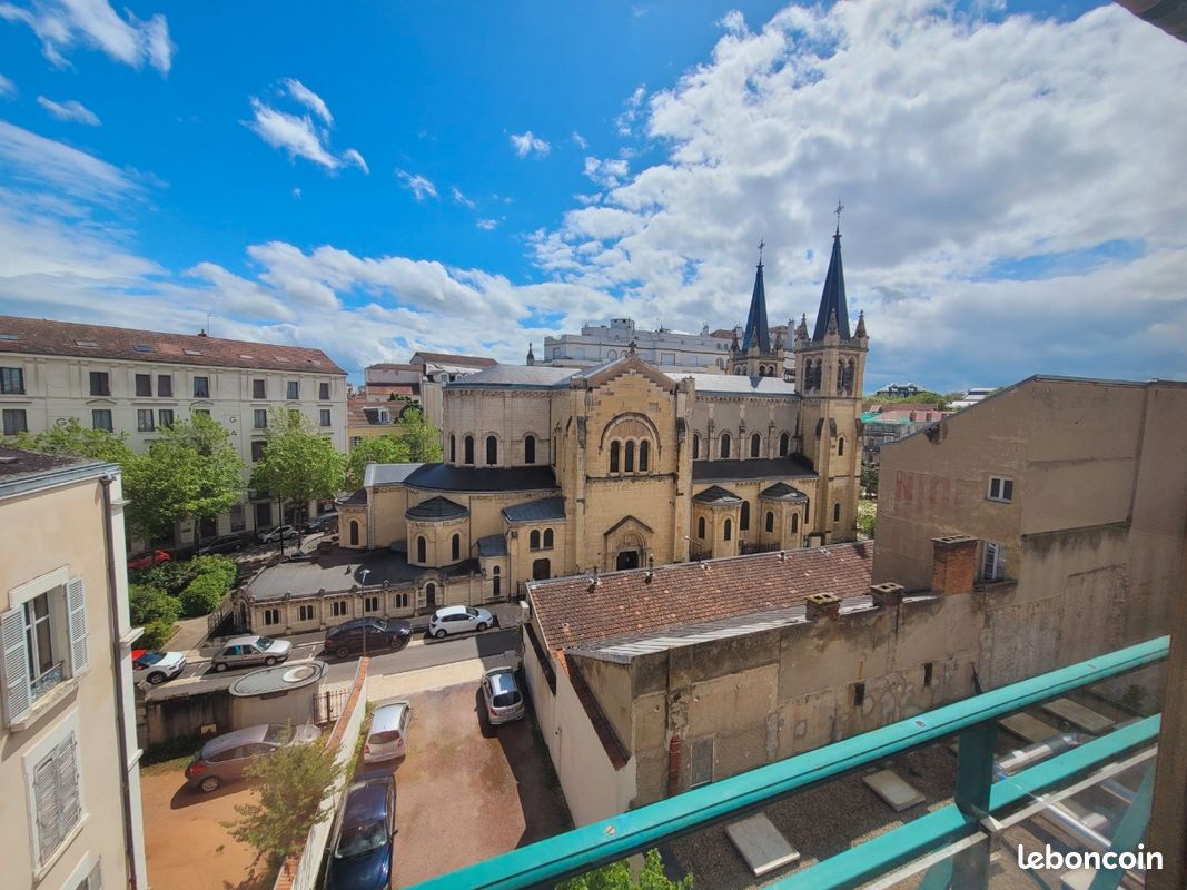 Appartement 3 pièces 61 m² · à Vichy · 61 m² · 795 €