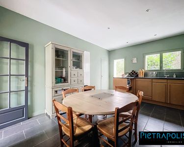 Maison 950 000 € - 270 m²