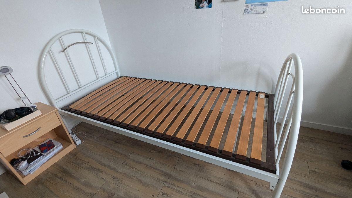 Lit avec sommier et matelas (image 5)