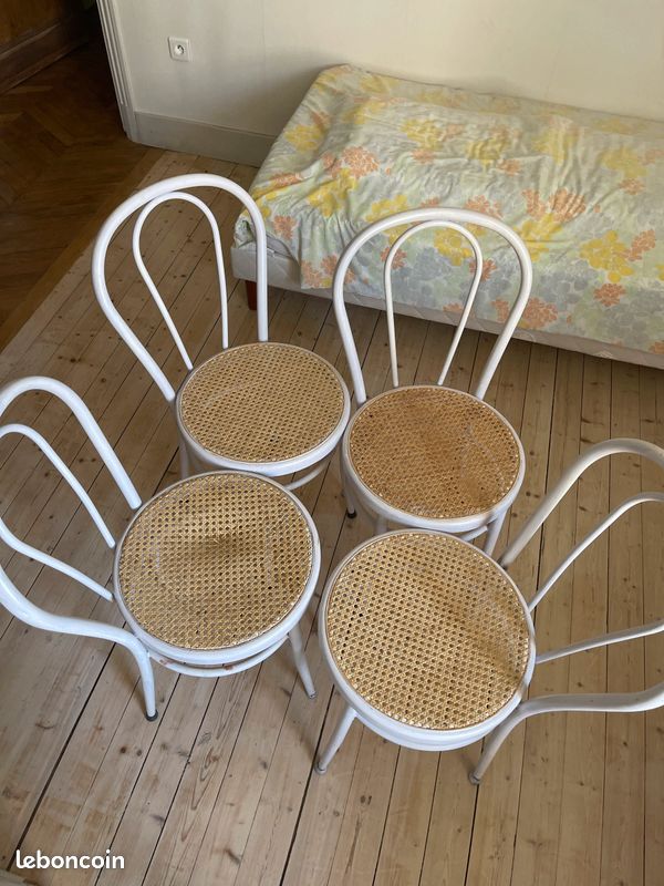 Lot de 4 chaises en canage (image 1)
