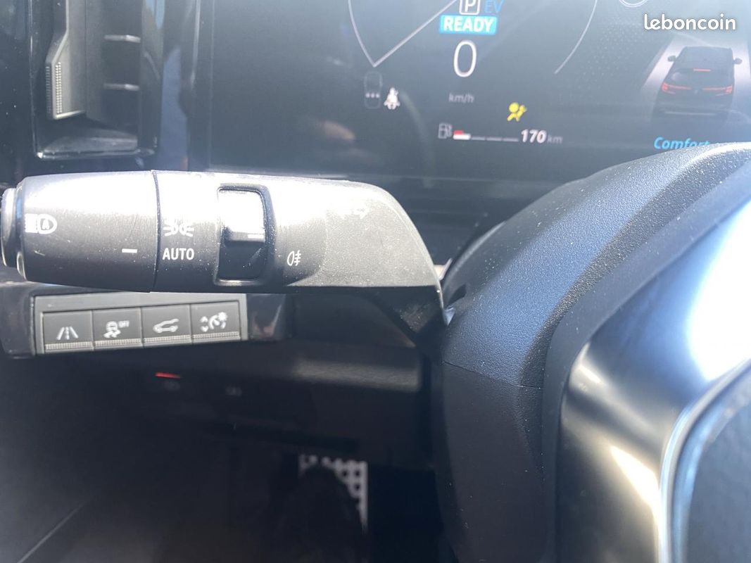 RENAULT AUSTRAL 1.2 E-Tech Hybride - 200 - BVA multi-modes 2024 Iconic (image 26)