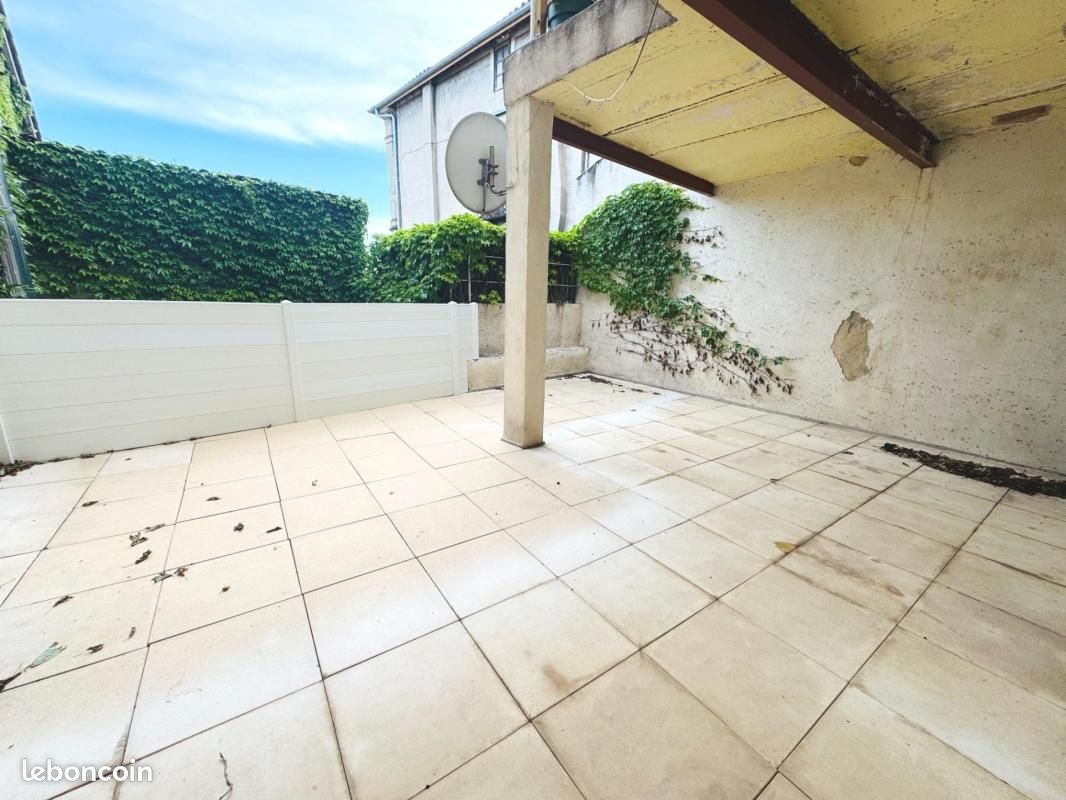 Appartement 3 pièces 52 m² · à Romans-sur-Isère · 52 m² · 590 €