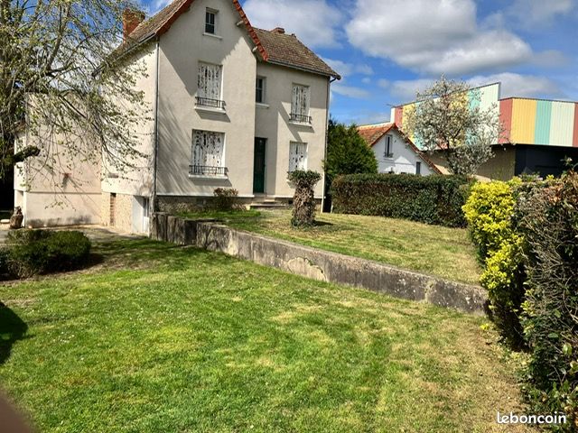 Maison 7 pièces 137 m² · à Boussac · 137 m² · 85 000 €
