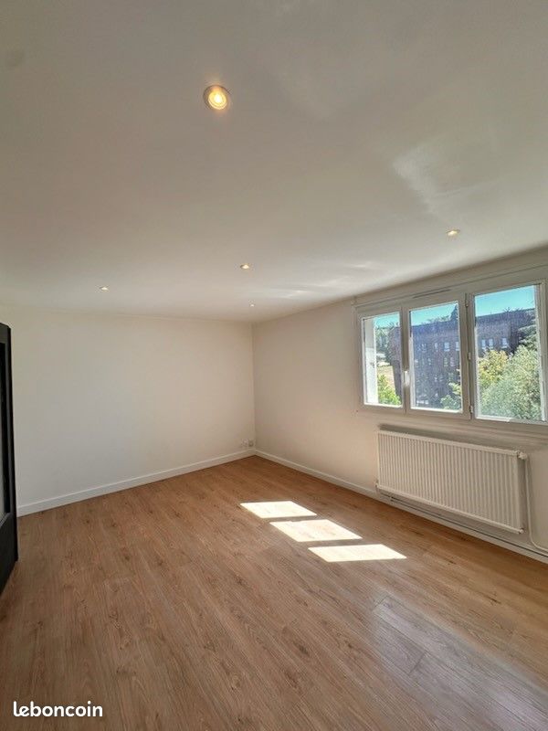 Appartement 2 pièces 48 m² · à Saint-Étienne · 48 m² · 490 €