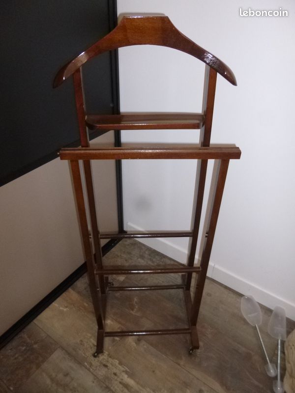 VALET de CHAMBRE en BOIS à ROULETTES pour POSER les VETEMENTS (image 2)