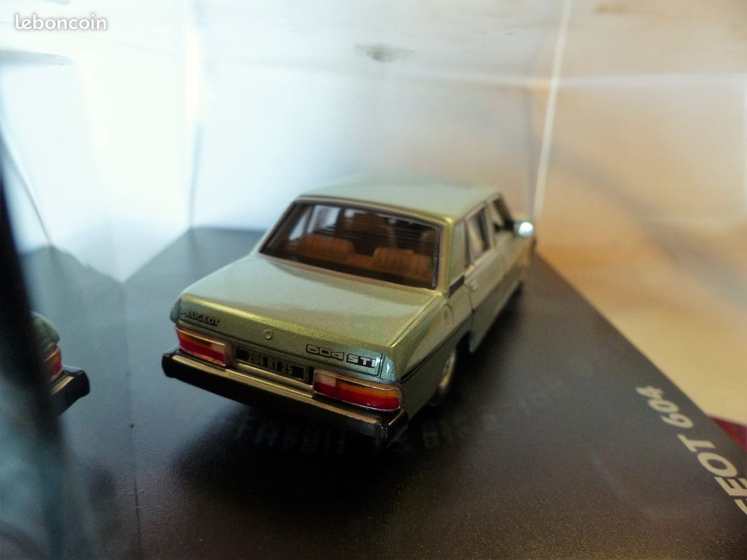 Norev Plastigam 221 Peugeot 604 Break Week-end Blanche 1976 1/43 Neuve