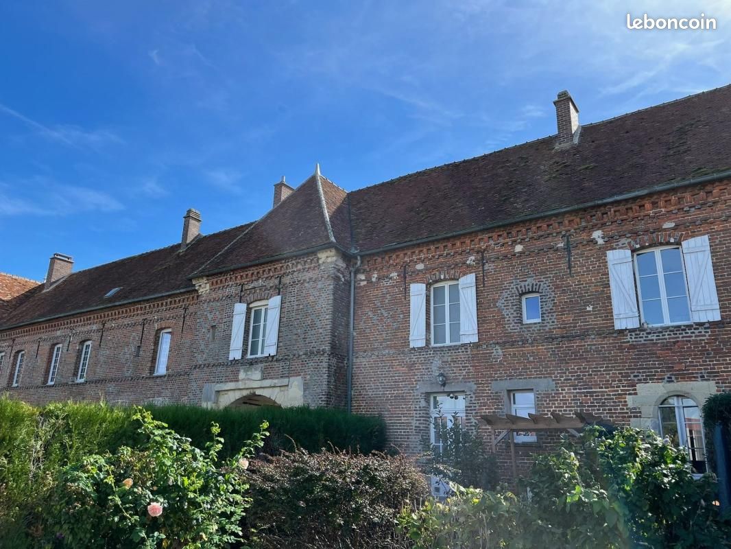 Maison 4 pièces 134 m² · à Pierre-Levée · 134 m² · 1 100 €/mois