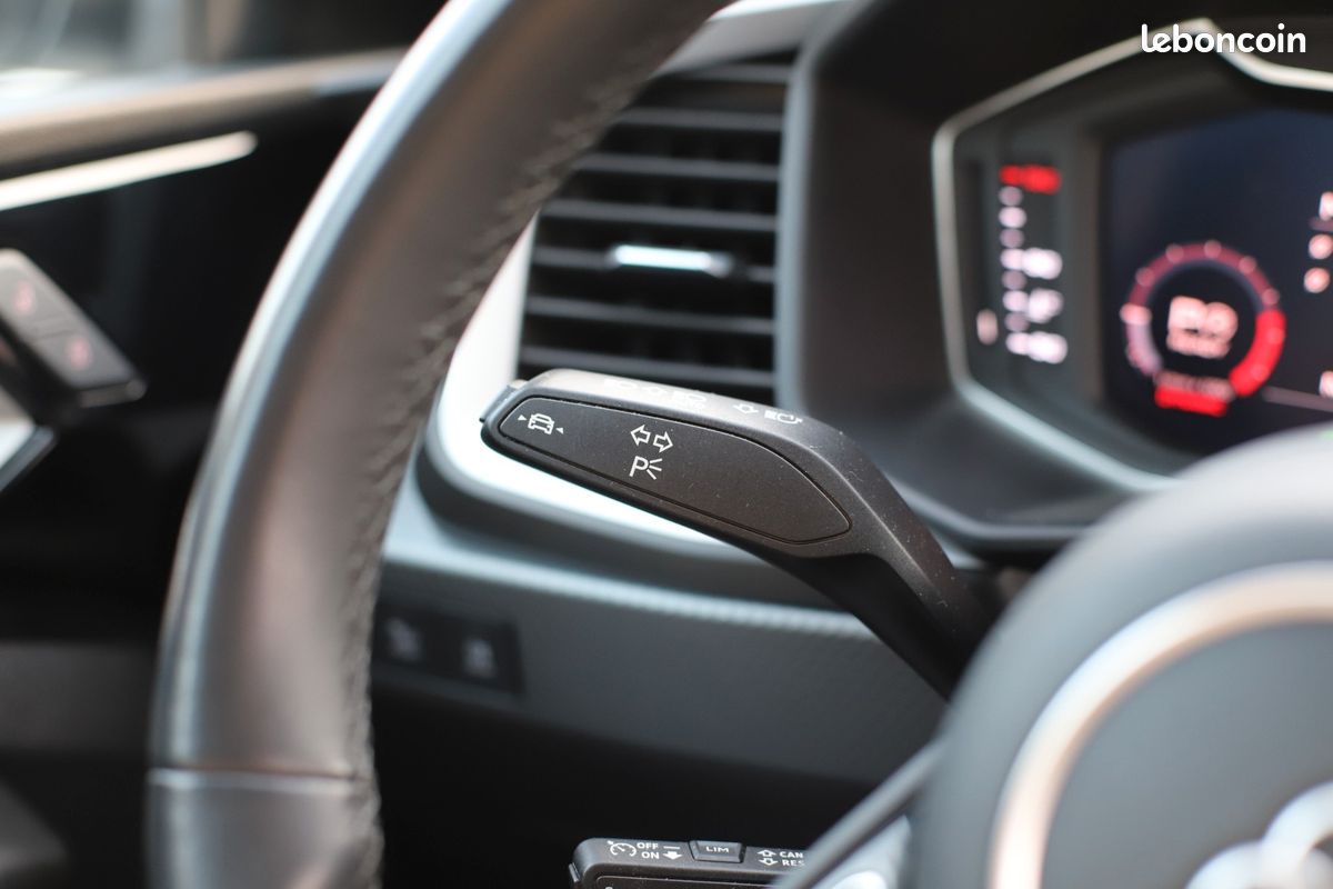 AUDI A1 ALLSTREET 30 tfsi 110 ch s tronic 7 design luxe (image 41)