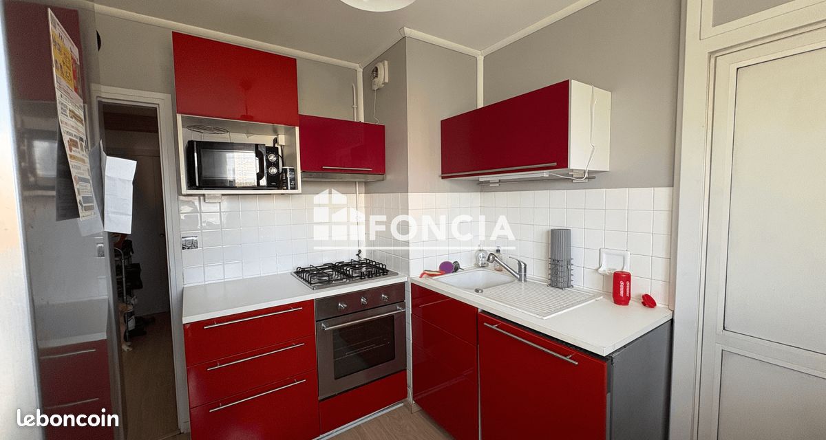 Appartement 4 pièces 72 m² · à Bourgoin-Jallieu · 72 m² · 810 €/mois