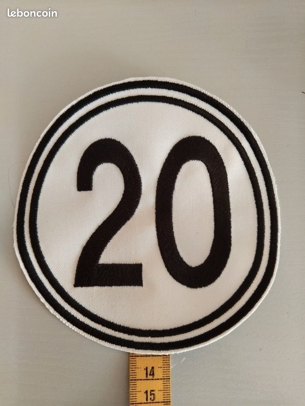 Patch chiffre 20 brodé à coudre (image 3)