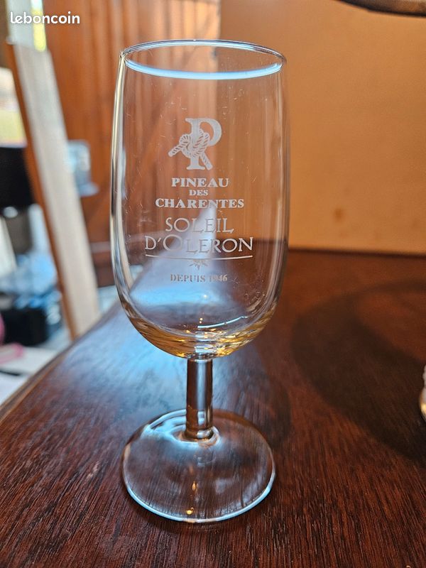 Lot De 4 Verres à Bière Pour Dégustation - 4 Formes Différentes, Idéal Cadeau Ou Plaisir Personnel