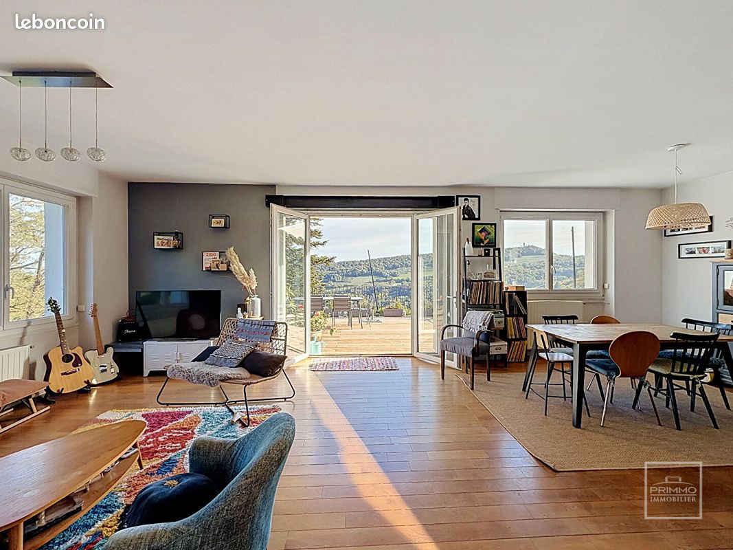 Maison 6 pièces 143 m² · à Poleymieux-au-Mont-d'Or · 143 m² · 615 000 €