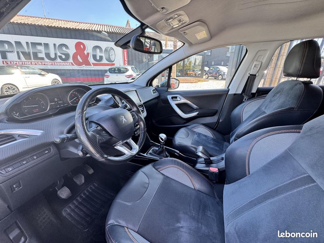 PEUGEOT 2008 1.6 BlueHDi 120 CV Allure GPS / SIEGES CUIR / JANTES ALU (image 5)