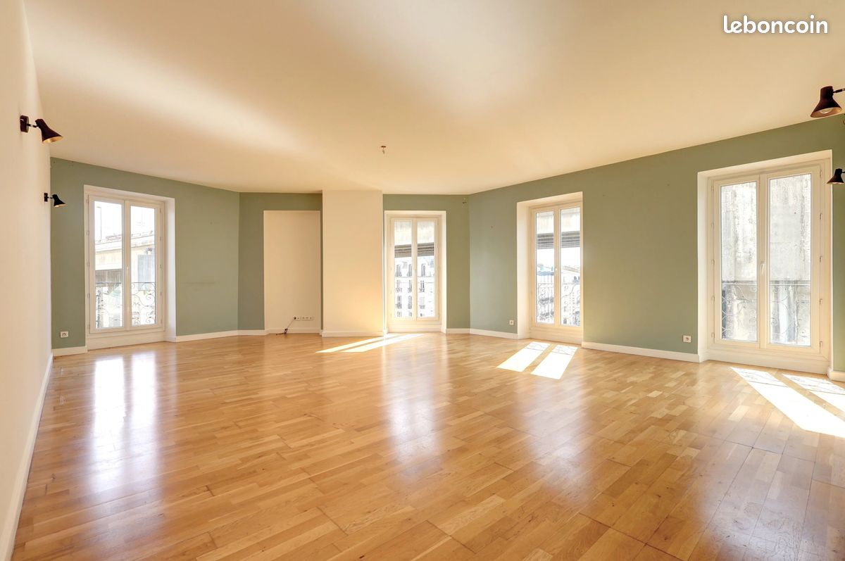Appartement 3 pièces 107 m² · à Nice · 107 m² · 360 000 €