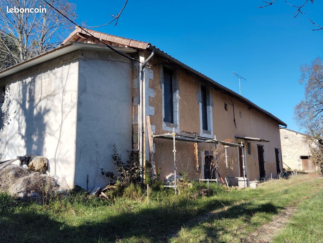 Maison 5 pièces 130 m² · à Razac-sur-l'Isle · 130 m² · 140 000 €