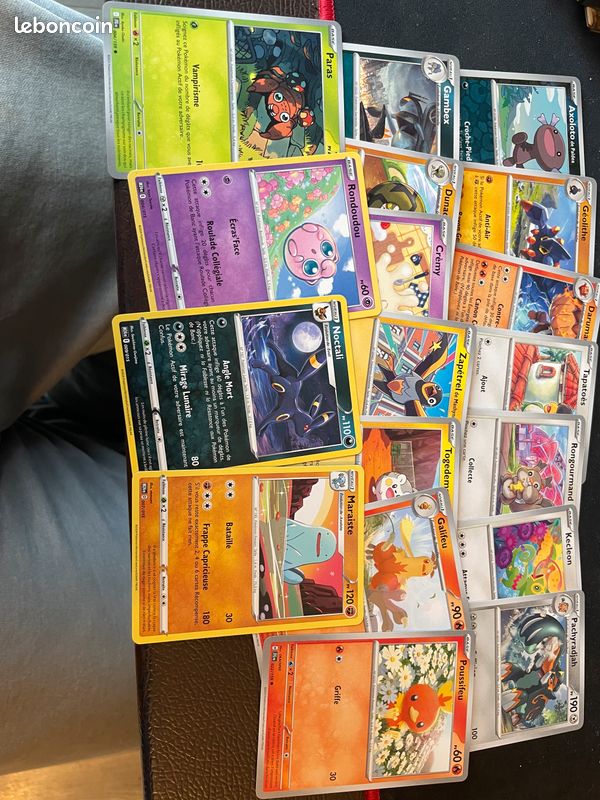 Lot De 100 Cartes Françaises Brillantes - Jeu De Cartes Non Officiel, Qualité Durable - Pour Collection, Jeux En Famille, Enfants