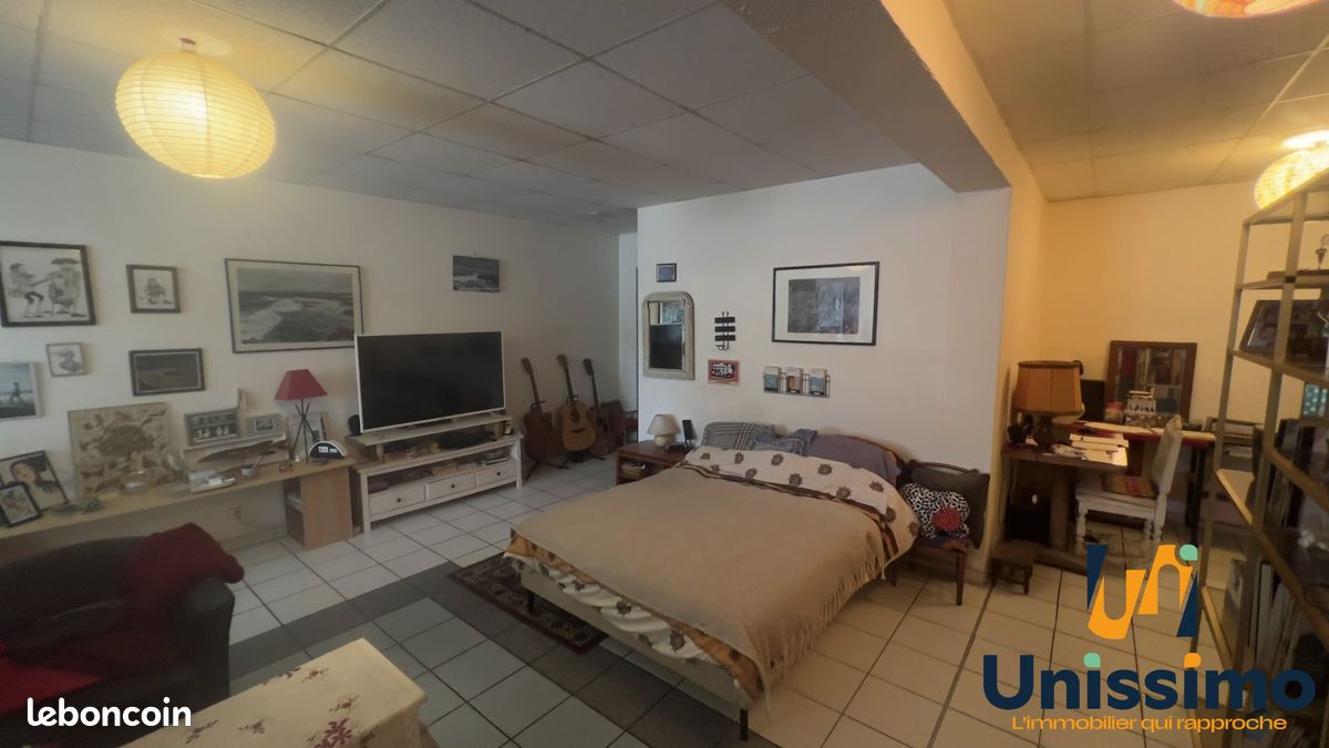 Appartement 4 pièces 106 m² · à L'Isle-sur-le-Doubs · 106 m² · 55 000 €