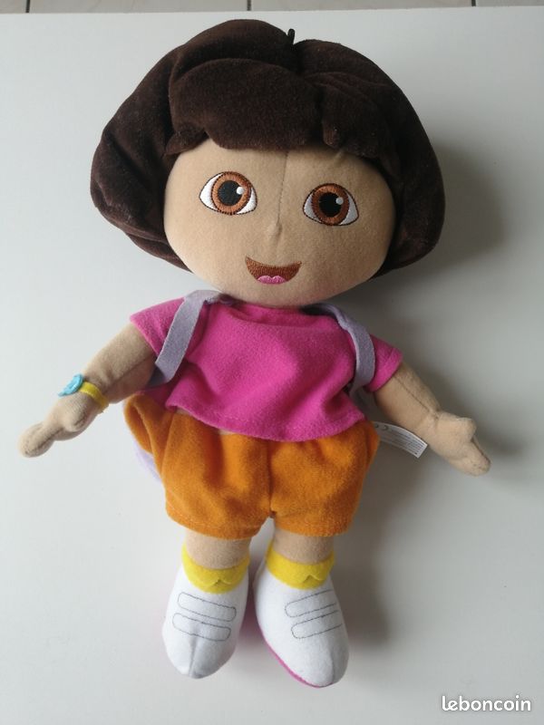 Peluche poupée dora l'exploratrice (image 1)