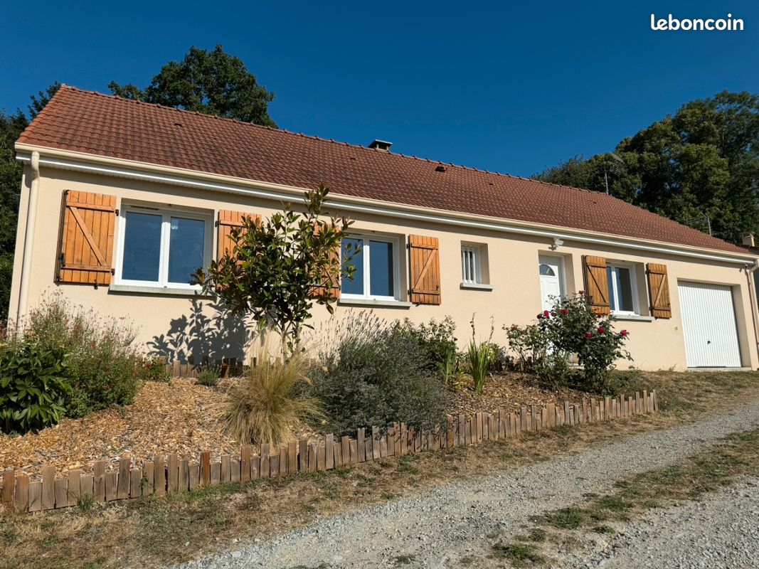 Maison 5 pièces 95 m² · à Le Grand-Bourg · 95 m² · 175 000 €