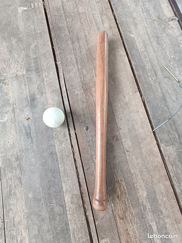 Batte De Baseball En Bois Avec Balle – Marque Générique – Fabriqué En Italie – NEUF