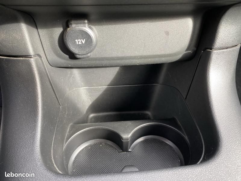 Citroen C3 1.2 PureTech 83ch S&S YOU (image 18)