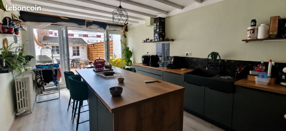 Immeuble 12 pièces 300 m² · à Armentières · 300 m² · 387 800 €