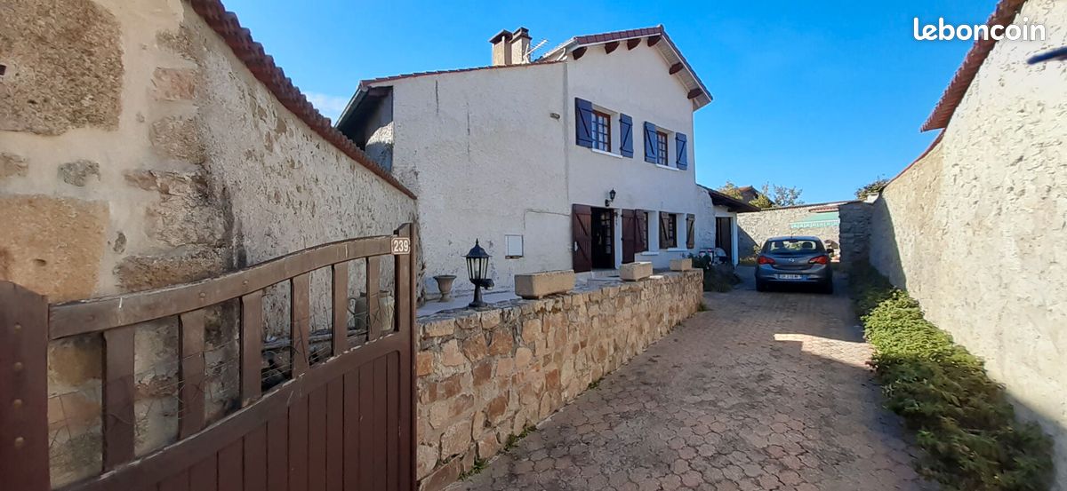 Maison 4 pièces 94 m² · à Aboën · 94 m² · 125 000 €