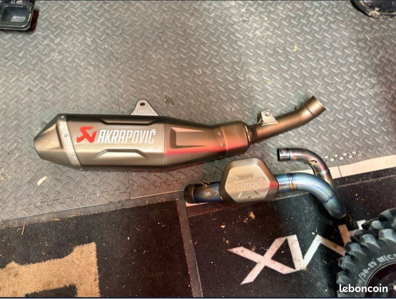 Ligne Akrapovic 250 CRF (image 1)