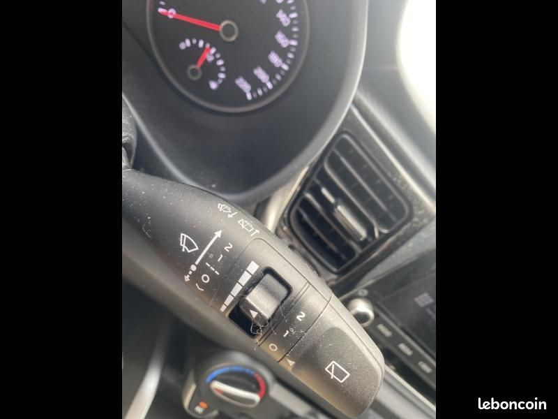 Kia Rio 1.0 T-GDI 100ch GT-Line (image 15)