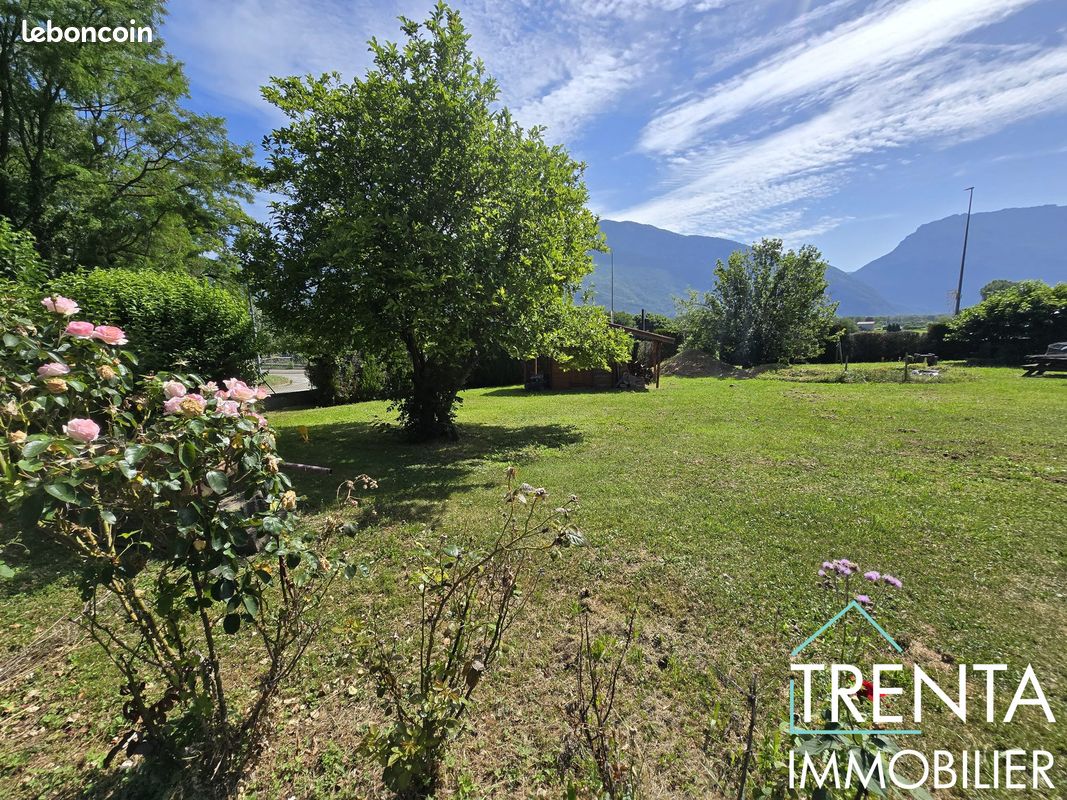 Terrain 520 m² · à Noyarey · 520 m² · 115 000 €