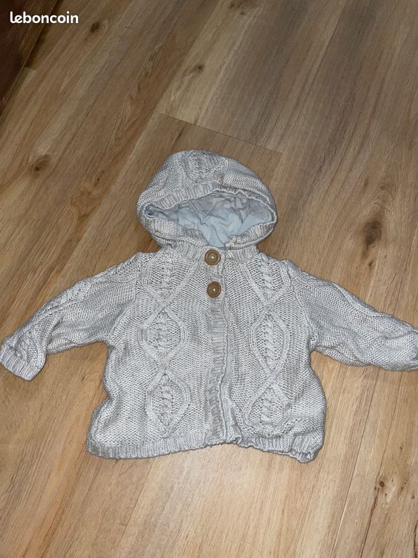 Gilet gris taille 6 ans (image 1)