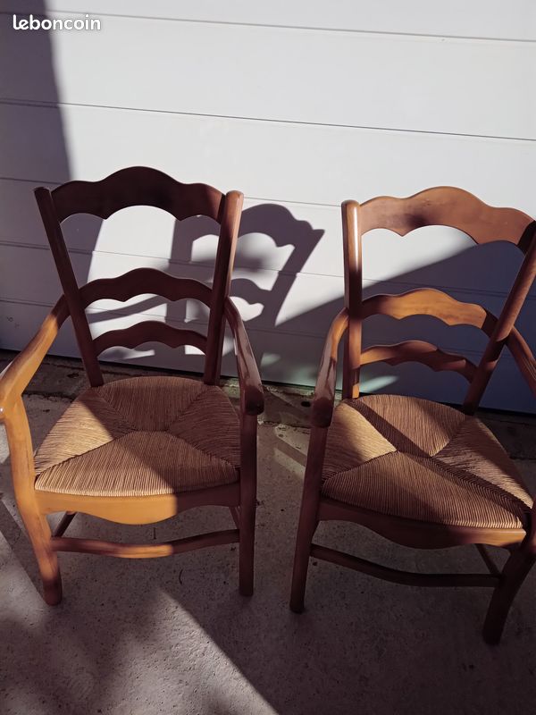 Fauteuils anciens (image 1)