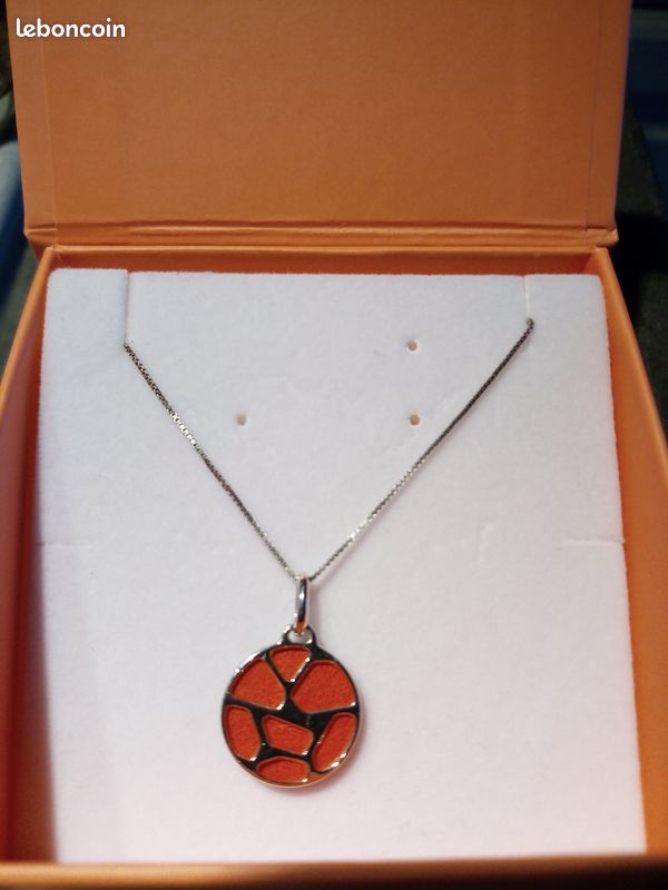 Pendentif les Georgettes (image 1)