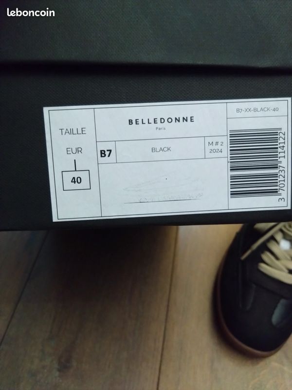 Baskets style bowling Belledonne cuir T 40 comme neuves boîte d’origine noir (image 2)