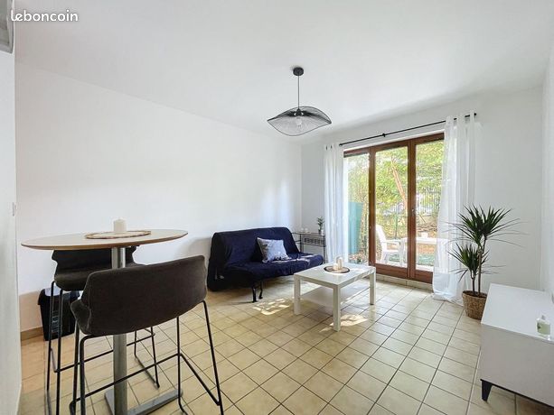Studio 1 pièce 21 m²