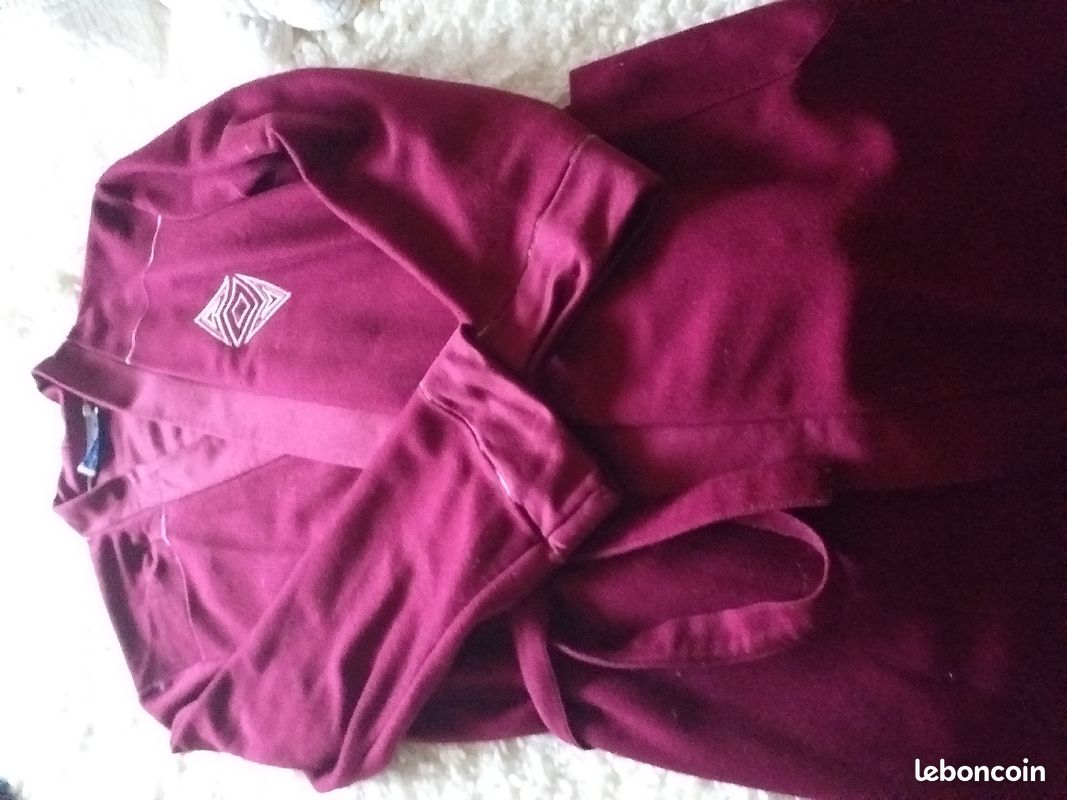 Lot de vêtements pas c (image 9)