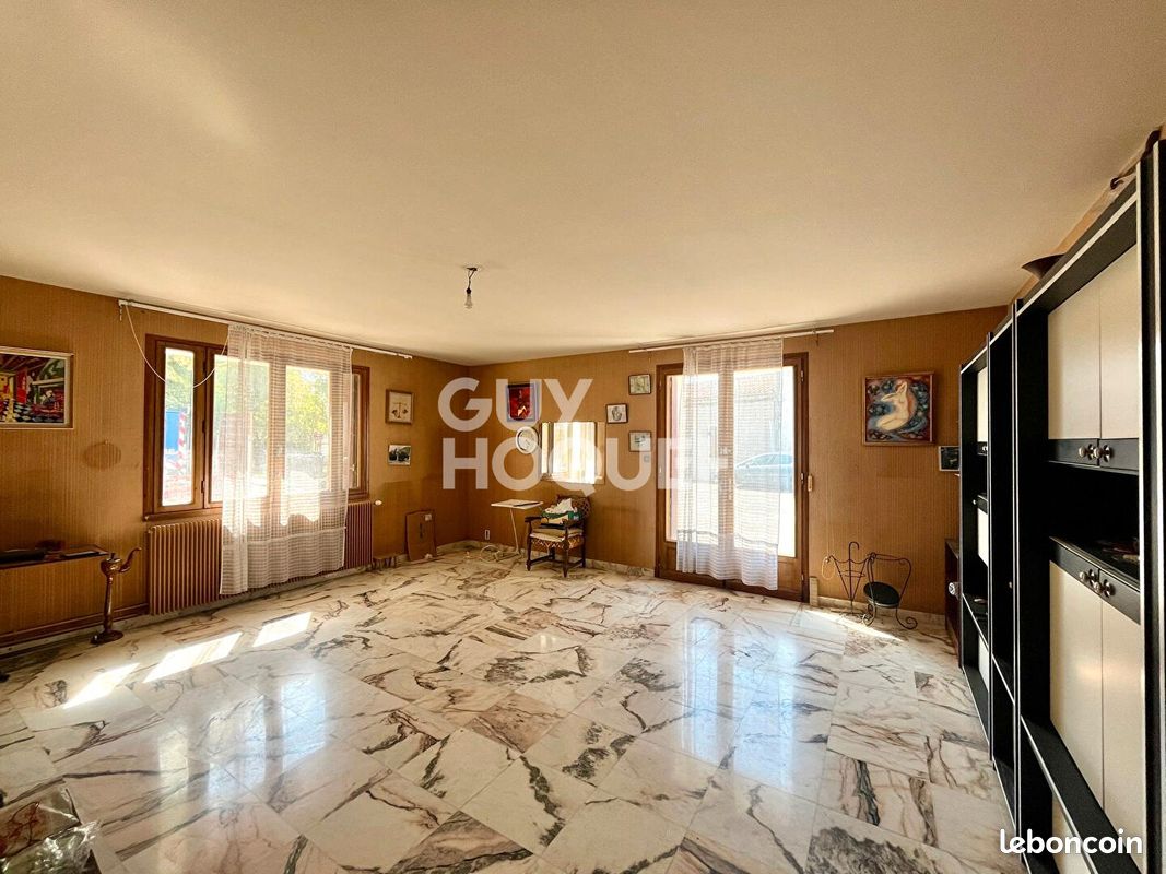 Maison 6 pièces 182 m² · à Puymirol · 182 m² · 119 000 €