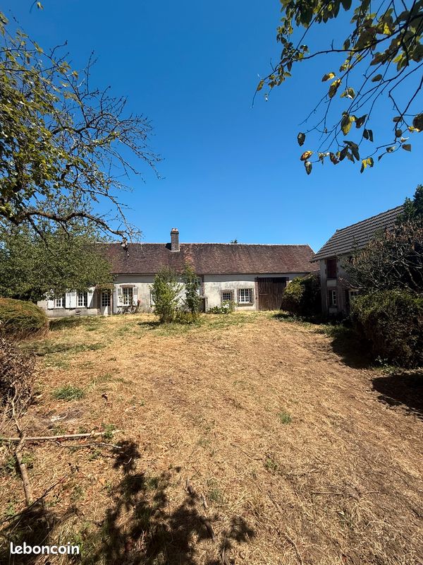 Maison 6 pièces 120 m² · à Villechétive · 120 m² · 110 000 €