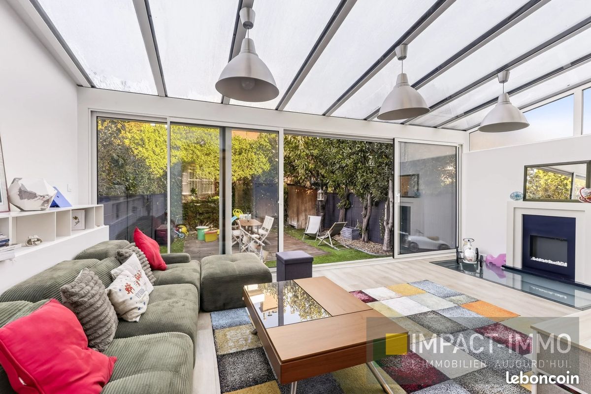 Maison 6 pièces 121 m² · à Suresnes · 121 m² · 700 000 €