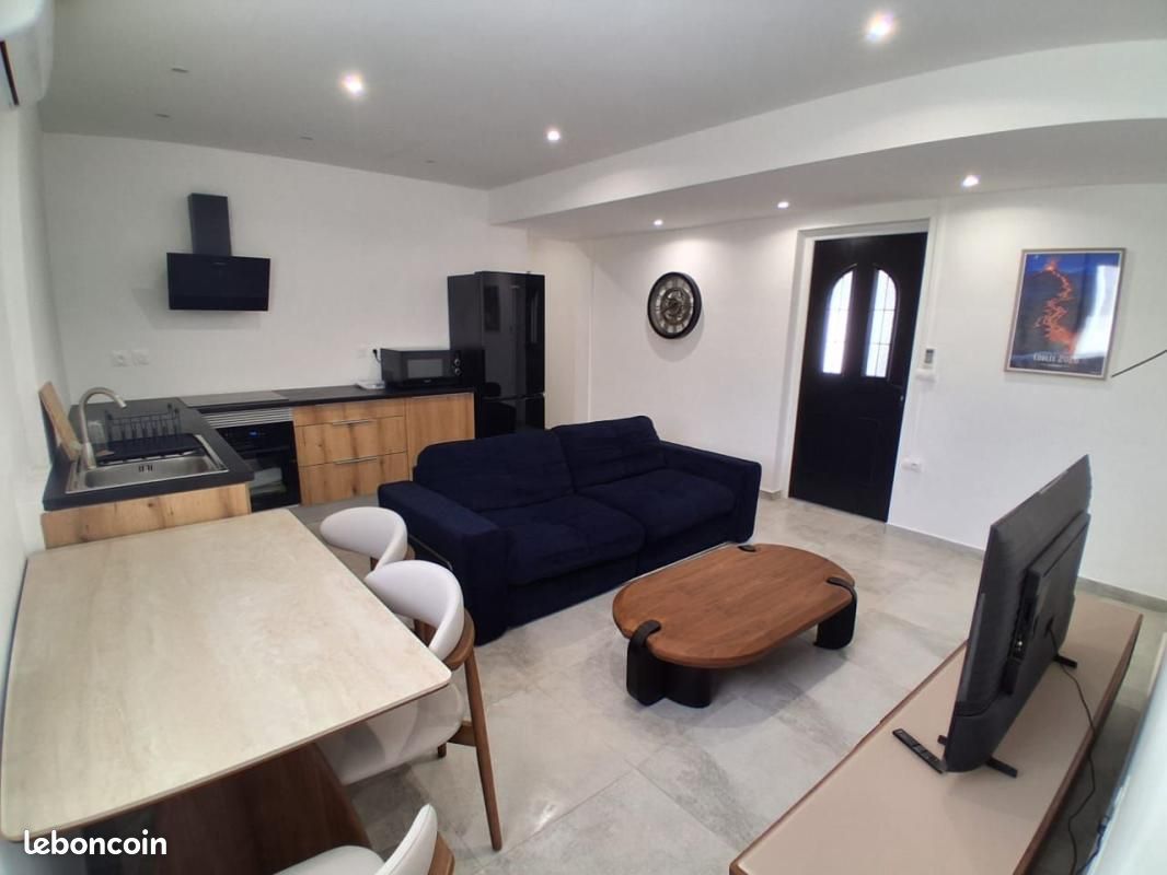 Maison 2 pièces 45 m² · à Saint-Pierre · 45 m² · 1 200 €/mois