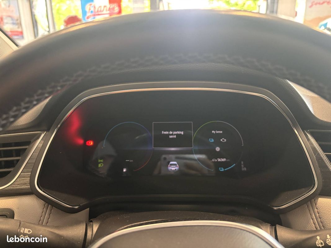 RENAULT Captur E-Tech hybride 145 Equilibre (image 16)