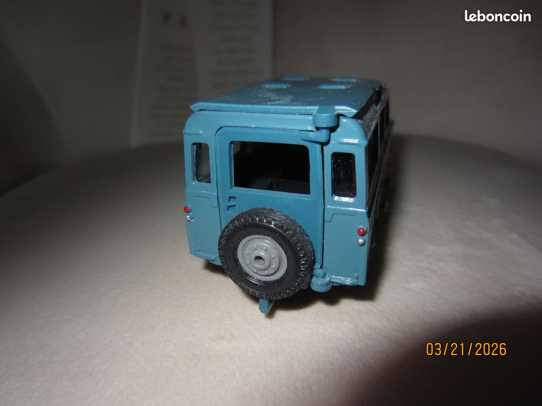 Land rover 109 solido 1/43 - Collection
