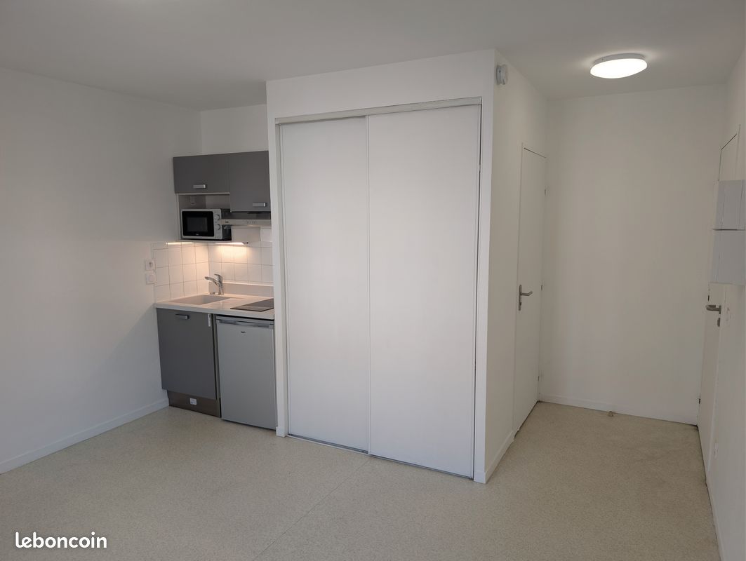 Appartement 1 pièce 21 m² · à Grenoble · 21 m² · 465 €