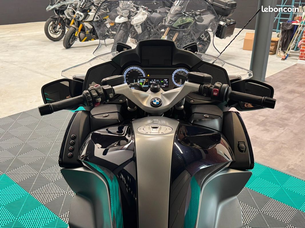 Bmw r 1200 rt / suivi complet / ligne akrapovic (image 6)