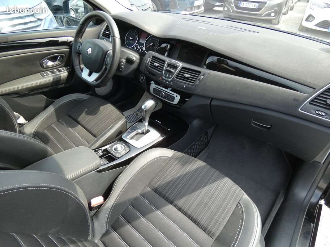 RENAULT LAGUNA 1.5 dCi 110 eco2 Bose Edition EDC (image 16)