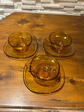 8 tasses à café Vereco vintage en verre années 1970 - France